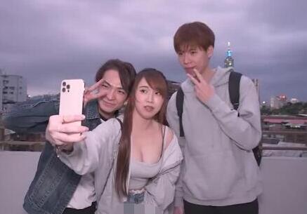 皇家华人・不良女孩近亲相奸・女孩诱奸童真少年