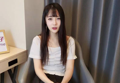 91茄子・婚介所红娘亲自献身男嘉宾-糖糖