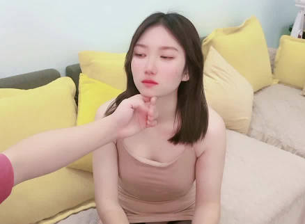 91茄子・黑丝丰满人妻以身抵债