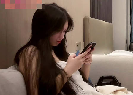 杏吧原创・极品蜜桃肥臀学妹兼职外围-鬼脚七