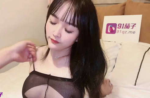91茄子・淫荡女友骚扰我工作后的惩罚-薇薇
