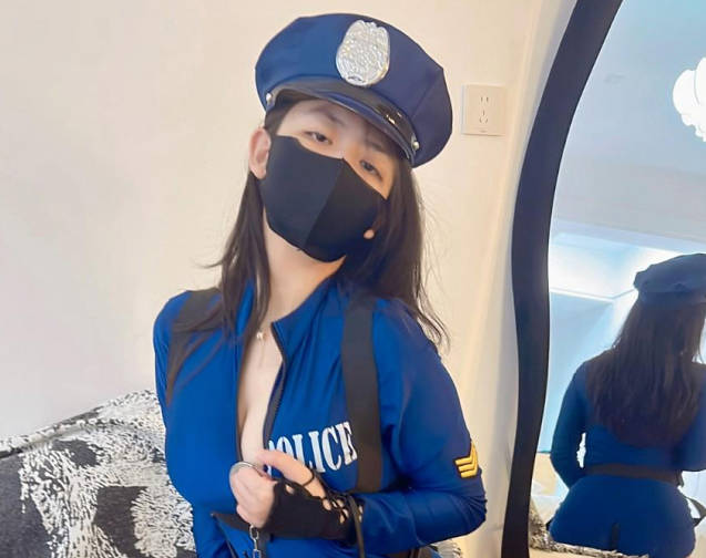 海角社区・内射大长腿女警姐姐好爽好刺激