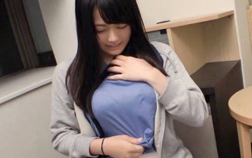 GANA-2090 マジ软派、初撮。 1348 高额谢礼に钓られてセックスしちゃうGカップの爆乳JD！！大きいだけじゃない！ピンク乳首の国宝级おっぱい！！おま