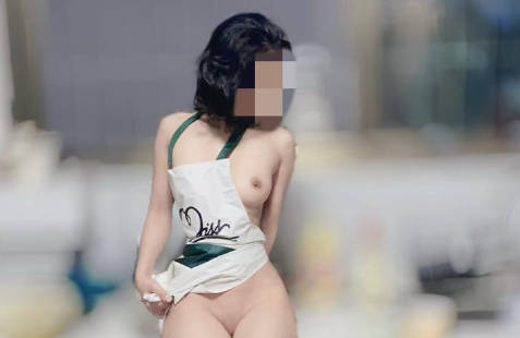海角社区・姐姐厨娘返场・在窗边做爱被抓包