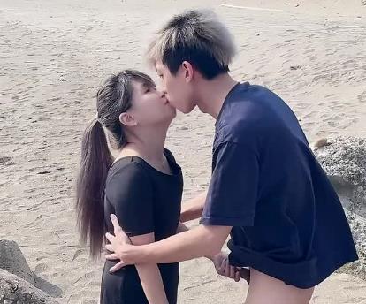 小萝莉第一次在海边色色太刺激了・还被路人看到・淫荡小萝莉