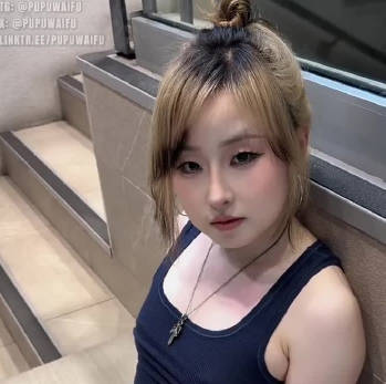 第一次给老公戴绿帽・老公的好兄弟把我操到腿软・老公全程看着还夸我骚・pupu
