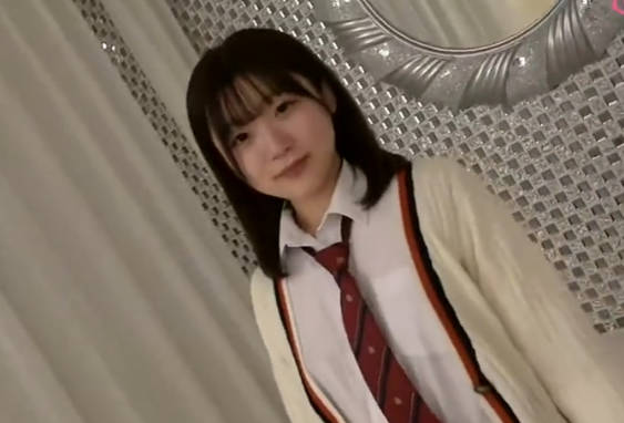 FC2PPV-4419625第一弹可爱素人Deco酱的白虎中出自拍视频素人Deco酱