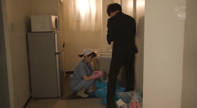 SONE-431 「こんなおばさんでいいの？」女を諦めていたオフィス清掃の人妻は男性新入社員の絶倫精力で若返る。 奥田咲