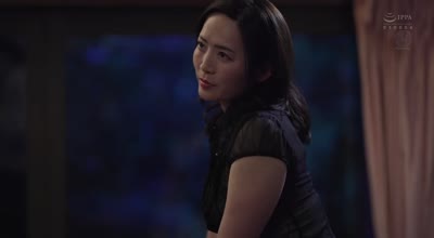 JUQ-925 汗ほとばしる人妻の圧倒的な腰振りで、僕は一度も腰を動かさずに中出ししてしまった。 沖宮那美