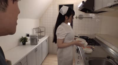 LULU-339 隣人の心優しい巨乳看護師に骨折でシコれないフリして性処理をお願いしたら自慰サポート手コキで13発おっぱいぶっかけ射精させてくれた。 胡桃さくら