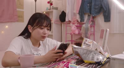 MOON-049 最終接吻電車 誰もいない2人きりの車内で美少女と何度もキス×キス×キス 北岡果林
