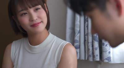 HEZ-657 息子が通う塾の大学生バイト講師と恋愛不倫している巨乳ママチャリお母さん