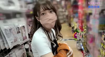SUKE-131 【喘ぎ声に萌え必至！アイドル級エロゲ声優に密着】【給料明細 #11】120\%ヌけるエロボイスの創り方とは？！完全オフレコな収録現場に潜入！！スレンダーボディー