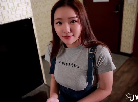JVID・变态房东暗设针孔摄影监视・一边自慰一边辱骂房东殊不知都被纪录・水漾