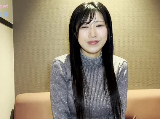 FC2PPV-4869941无黑长发大胸x高筒袜轻轻一碰就崩溃的敏感F罩杯美人清纯脸蛋展现过于激烈的口腔技巧导致大量射精