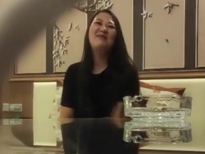 约会29岁身高172英语老师良家少妇・调教的服服帖帖・搞完又把男奴找来・圈主张总