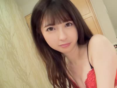 骑兵破解SIRO-3875 【初撮り】【スレンダー美女】【人生初の大量潮吹き】クリクリとした大きな瞳のスレンダー美人。若い彼氏とは违う大人のセックスに身体