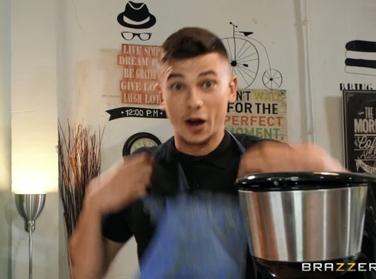 BRAZZERS2021-09-05隐秘的肛交咖啡馆