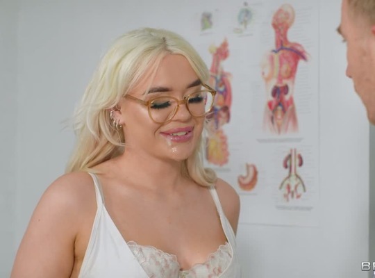 BRAZZERS2021-08-28医生我流口水太多了吗