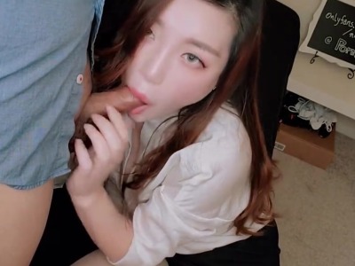 办公室骚货OL被猛干到腿软-NicoLove
