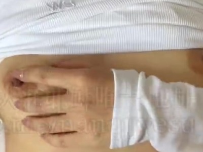 饥渴的苗条黑丝少妇很久没有得到性爱满足最后喝掉了精液