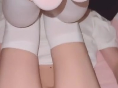 屁穴塞着肛塞还会让小穴更窄-YUUYA